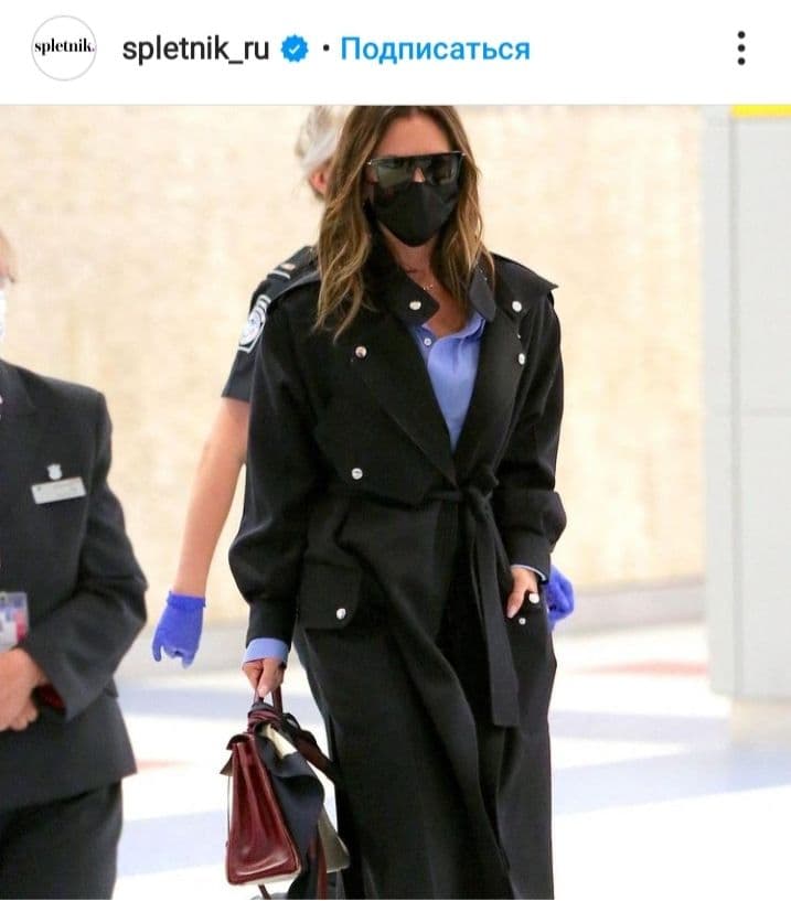 Взять на заметку: Виктория Бекхэм показала базовые вещи, которые никогда не выйдут из моды